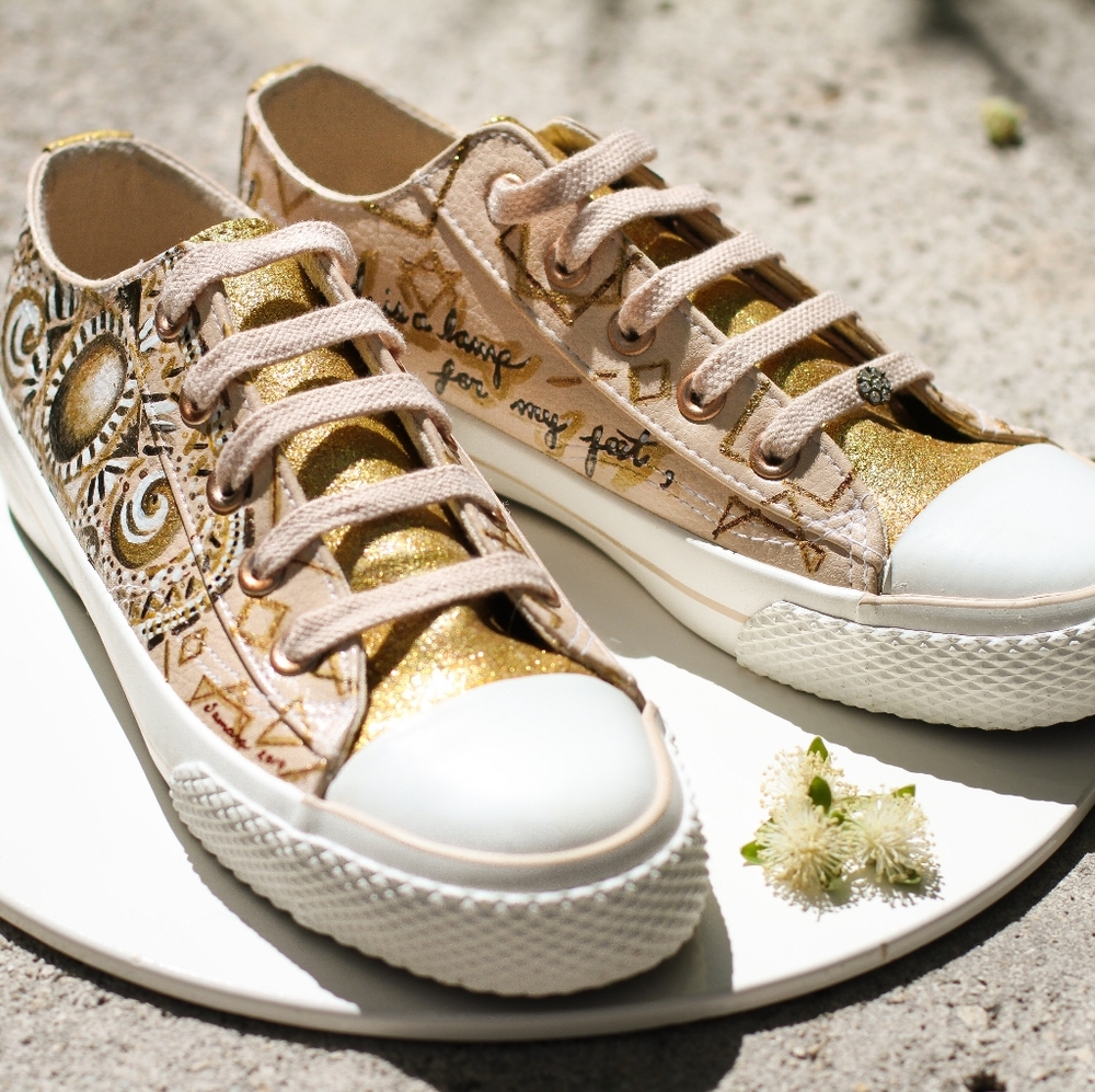 [ NEW ] Hand-Painted One-of-a-kind Airwalk Shoes